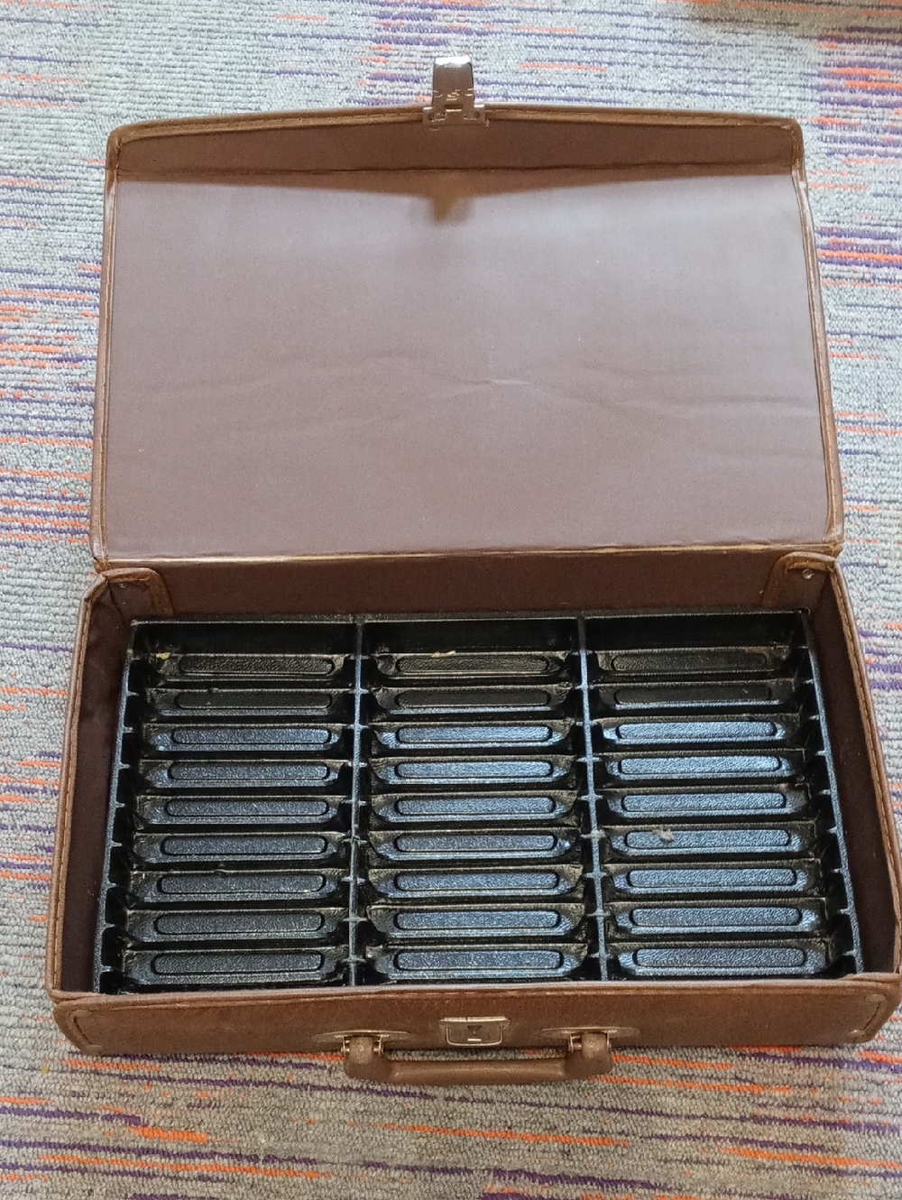 Vintage Brown Storage Case with Black Removable Trays
